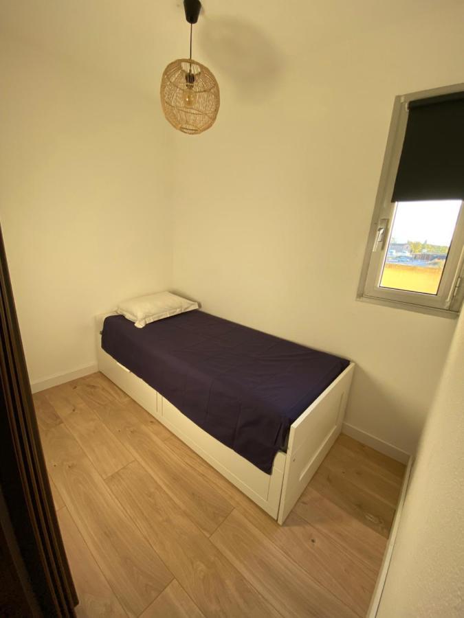Appartement Au Port De Saint Cyprien Esterno foto